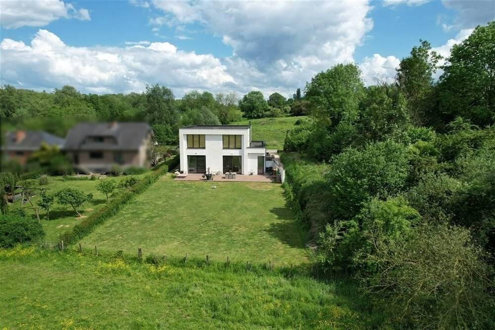 Villa à vendre à Oupeye 4680 680000.00€ 3 chambres 304.00m² - annonce 163349