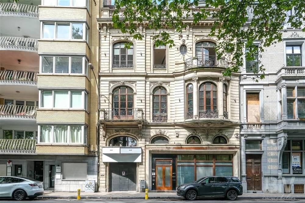 Immeuble mixte à vendre à Liège 4000 2900000.00€  chambres m² - annonce 190515