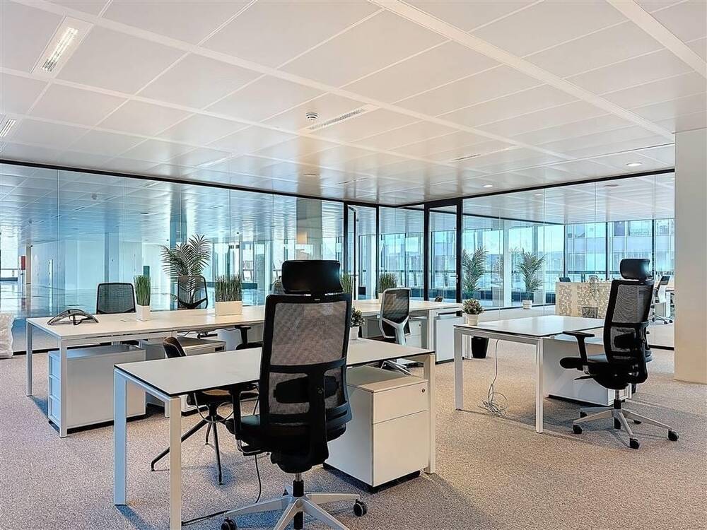 Commerce à louer à Liège 4000 41250.00€  chambres 3000.00m² - annonce 213547