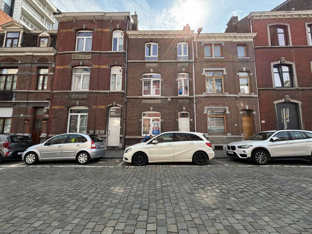 Immeuble de rapport - Immeuble à appartement à vendre à Liège 4020 239000.00€ 3 chambres 146.00m² - annonce 228689