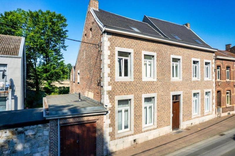 Immeuble de rapport - Immeuble à appartement à vendre à Visé 4600 670000.00€ 7 chambres 435.00m² - annonce 247931