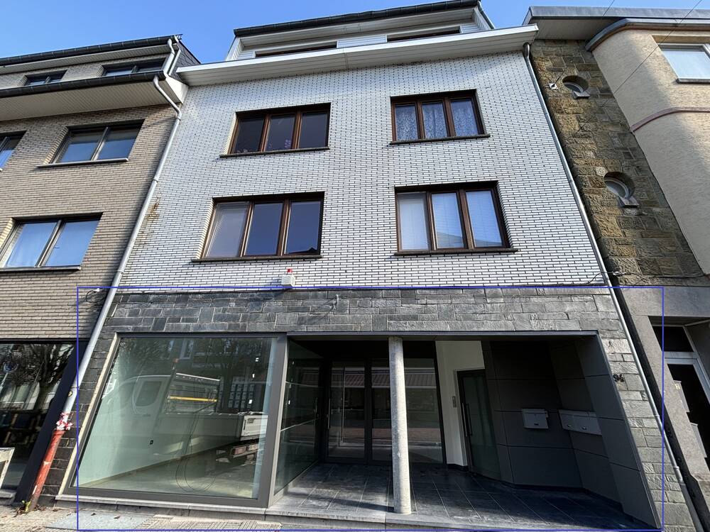 Commerce à louer à Recht 4780 800.00€  chambres 82.00m² - annonce 303832